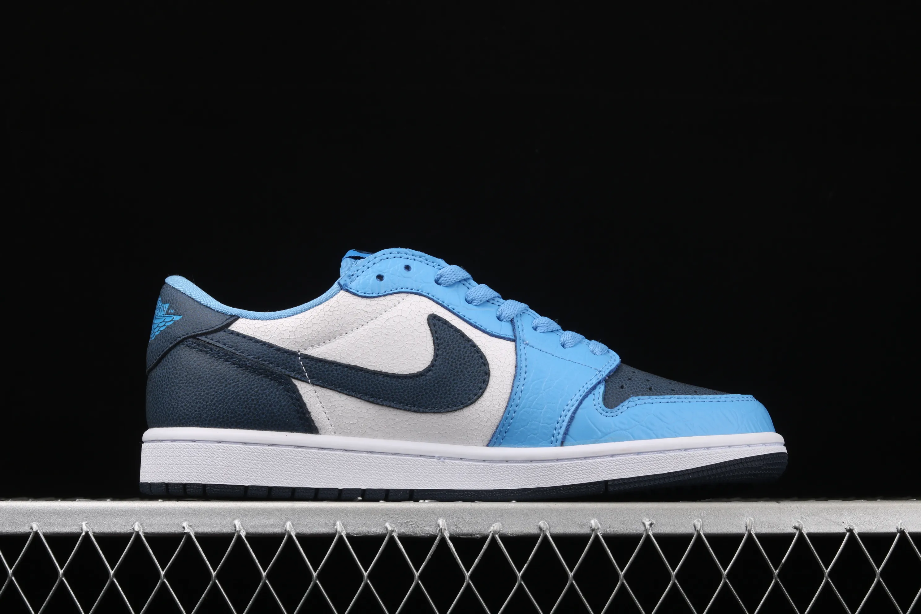 All categories Air Jordan Jordan series basketball shoes Air Jordan 1 Low Air Jordan 1 Low AJ1 Joe 1 relatives and friends North Carolina blue low-top casual sports sneakers CZ0356-200
